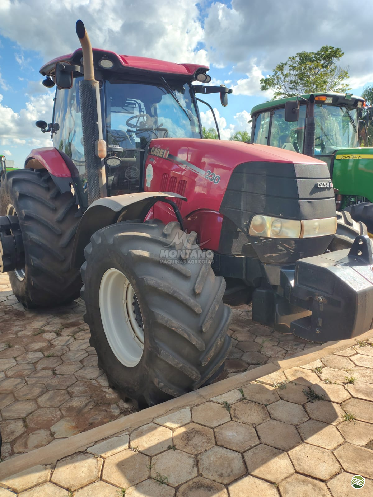TRATOR CASE PUMA 230 Tração 4x4 Montano Máquinas Agrícolas LAGOA VERMELHA RIO GRANDE DO SUL RS